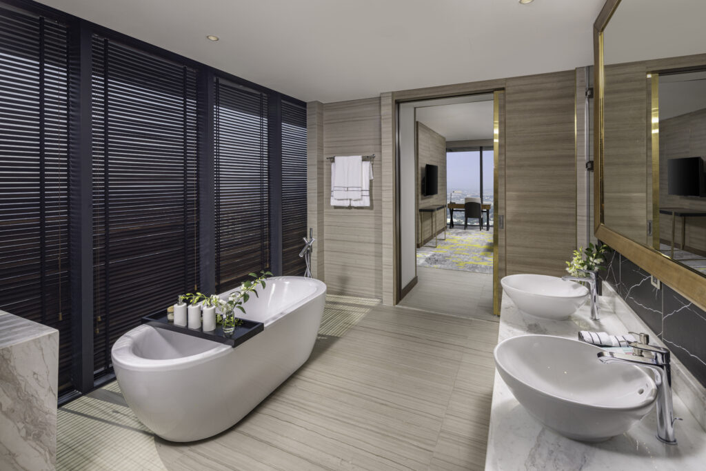 Phòng tắm The Level Suite