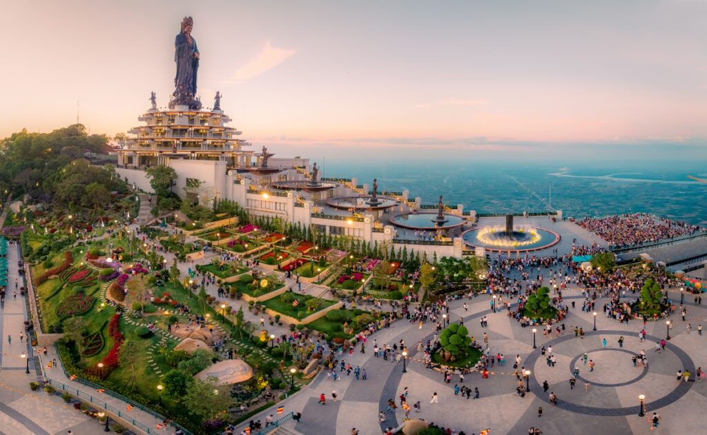 Quảng trường Sun World Bà Đen