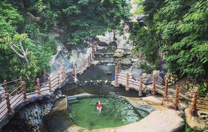 Suối Khoáng Nóng Quảng Yên