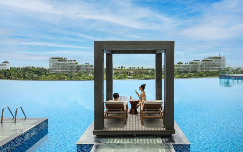 nen-di-flc-sam-son-mua-nao-dep-nhat-pool