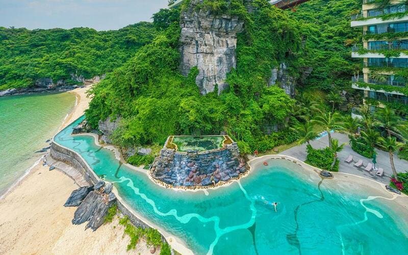 top-resort-flamingo-gan-ha-noi-pool-catba