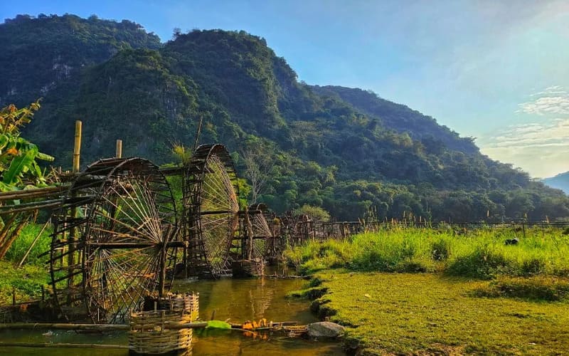 tour-pu-luong-tu-ha-noi-3n2d-guongnuoc