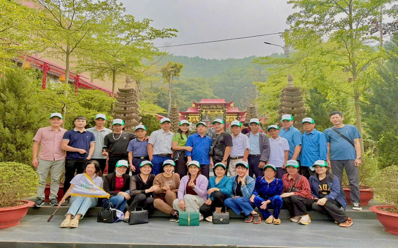 tour-thanh-hoa-di-ninh-binh-teamm