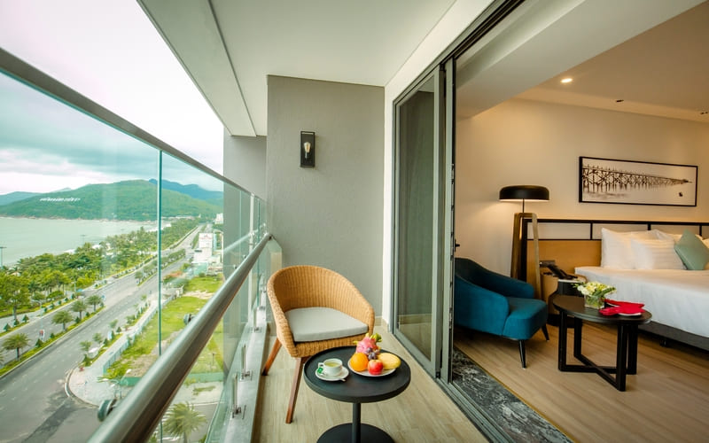 dat-phong-flc-city-hotel-beach-quy-nhon-pre