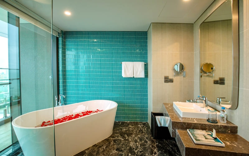 dat-phong-flc-city-hotel-beach-quy-nhon-suite