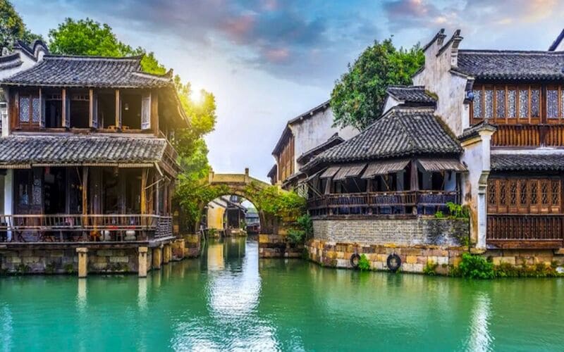 du-lich-o-tran-kinh-nghiem-lich-trinh-diem-tham-quan