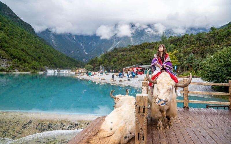 tour-dai-ly-le-giang-hanh-trinh-kham-pha-van-nam-lamnguyetj