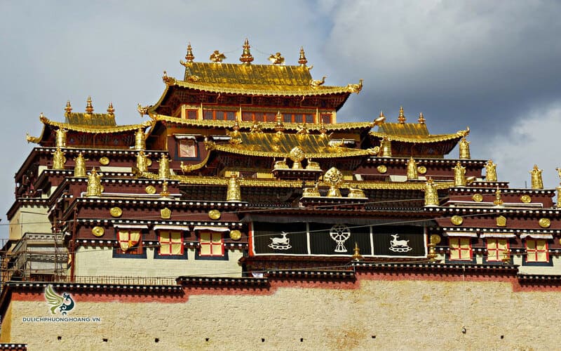 tour-shangrila-kham-pha-vung-dat-huyen-thoai-tay-tang-songzanlin