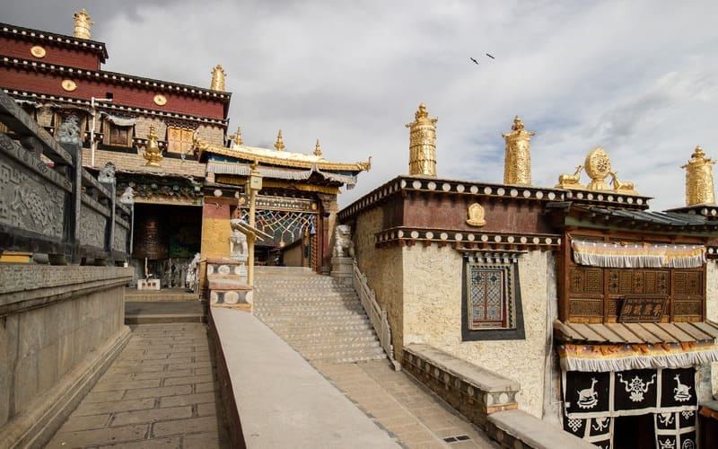 tour-shangrila-le-giang-lich-trinh-dep-songzanlin