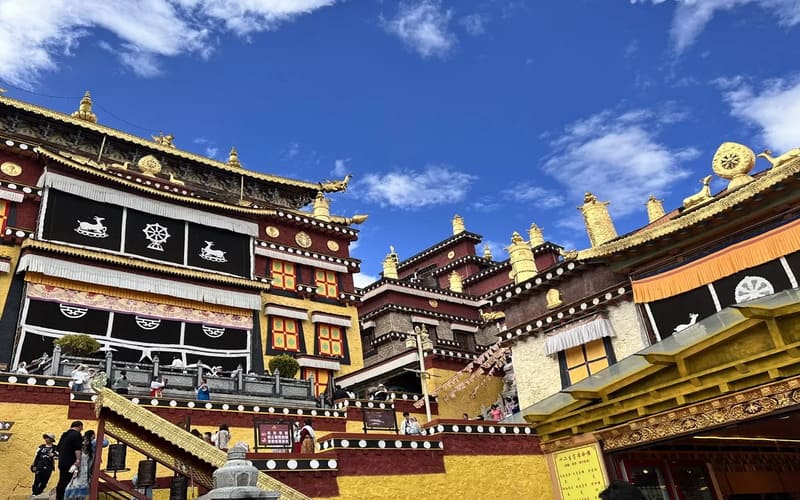 tour-shangrila-le-giang-lich-trinh-dep-taytang