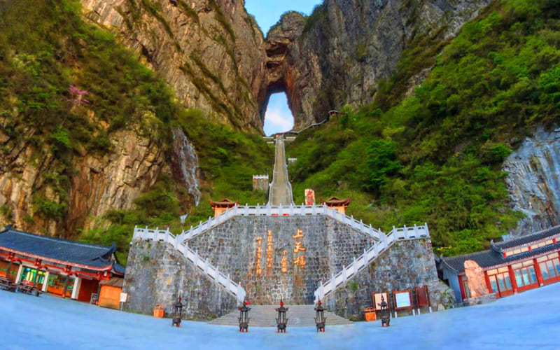 tour-truong-gia-gioi-tron-goi-lich-trinh-dep-gia-tot-2026 (1)