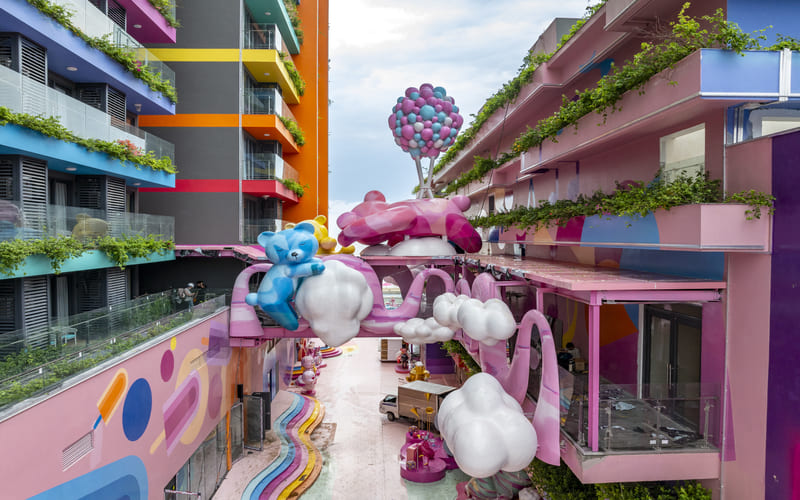 di-hai-tien-dip-30-4-co-dong-khong-lala