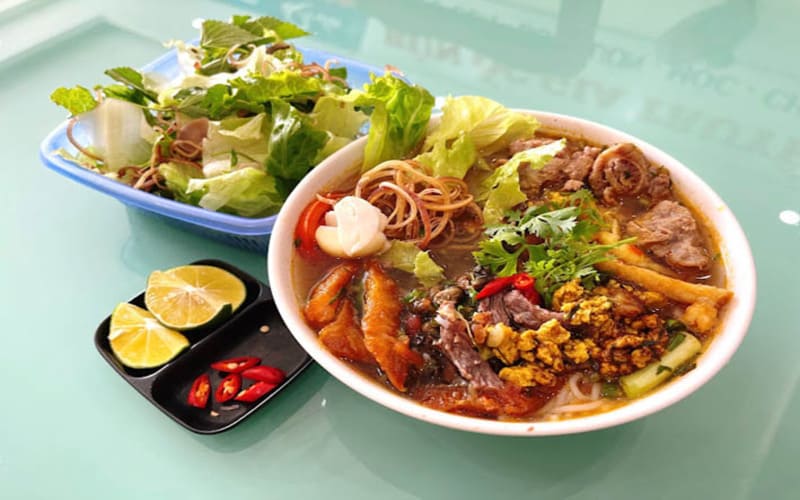 goi-y-quan-an-sang-o-sam-son-ngon-re-dong-khach-bunca