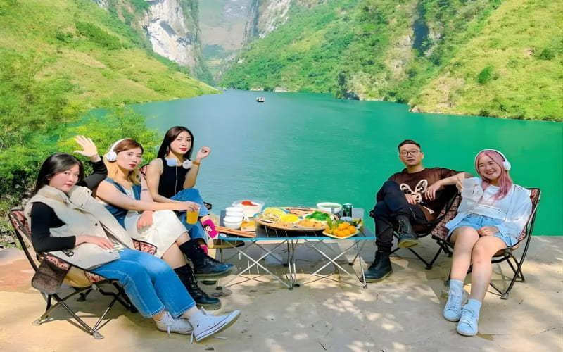 ha-giang-dip-30-4-co-gi-dep-canh-dinh-kinh-nghiem-nhoque