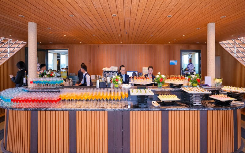 kinh-nghiem-dat-du-thuyen-ha-long-dip-le.jpg-3