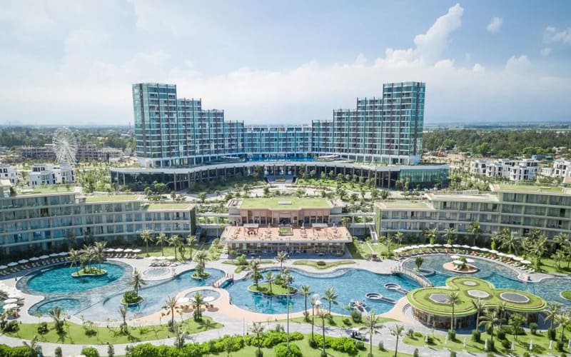 thanh-hoa-bung-no-du-lich-nghin-ty-nghi-duong-golf-flc