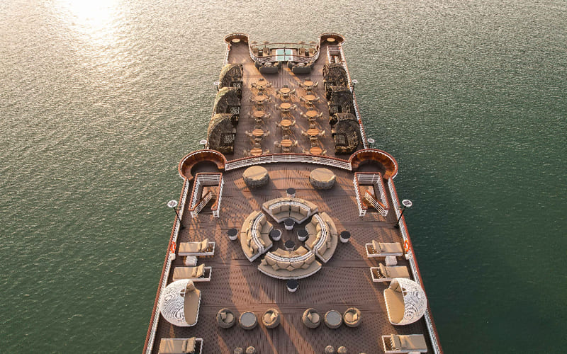 thue-du-thuyen-ha-long-cho-khach-thanh-hoa-gia-tot-5