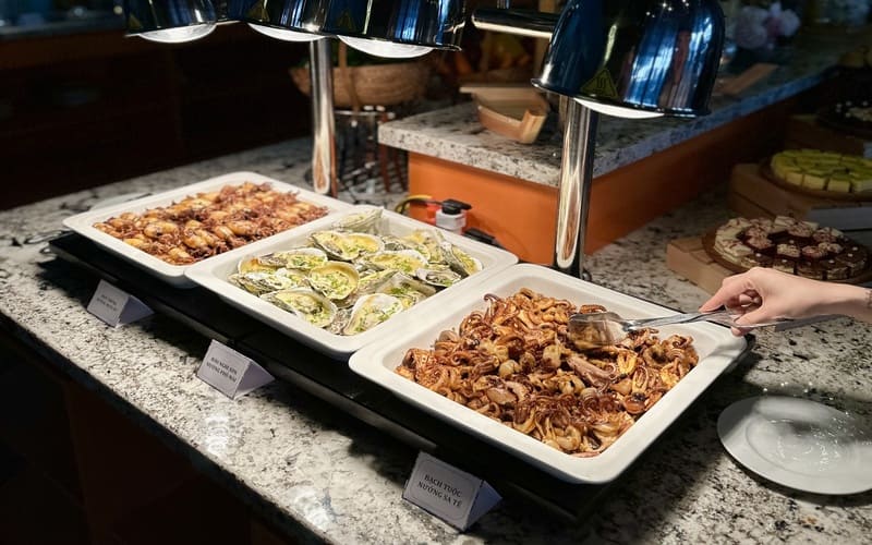 top-nha-hang-hai-tien-mo-dip-30-4-3