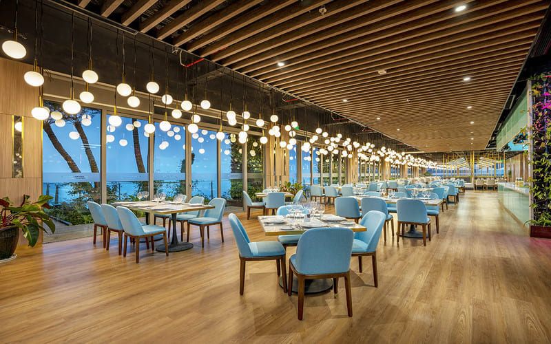 top-quan-hai-san-cat-ba-mua-le-30-4-ocean