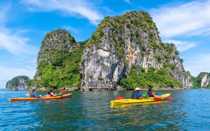 tour-thanh-hoa-di-du-thuyen-2-ngay-1-dem-gia-tot-kayak