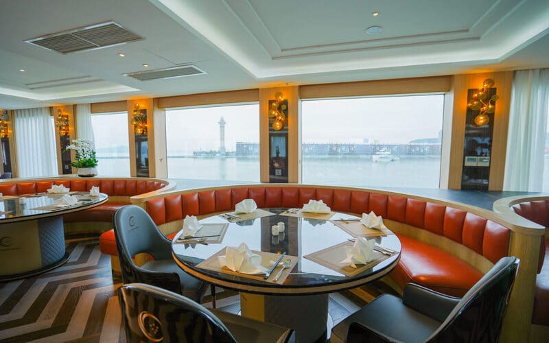 tour-thanh-hoa-di-vinh-lan-ha-bang-du-thuyen-cao-cap-luna