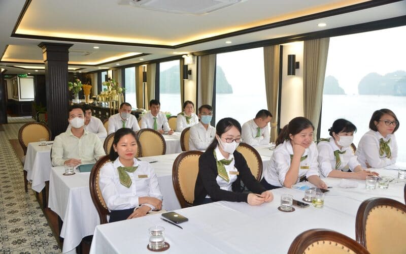 tour-thanh-hoa-ha-long-2-ngay-1-dem-chi-tietmice