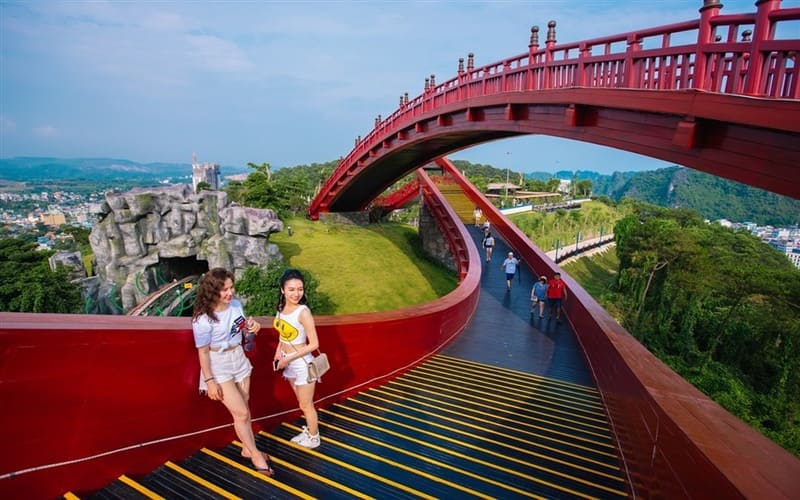 di-ha-long-mua-nao-dep-nhat-trong-nam-bien-sun
