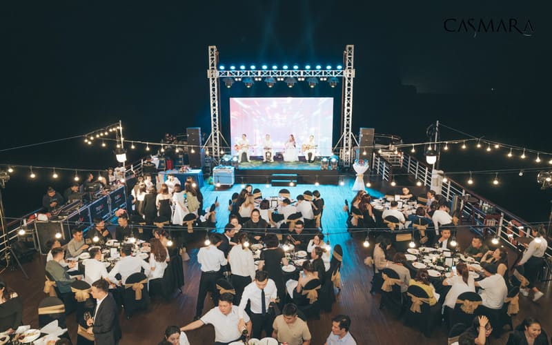 gala-dinner-du-thuyen-ha-long-tu-thanh-hoa-tron-goi-5
