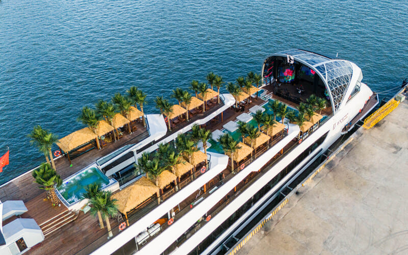 gia-dolphin-cruise-tu-thanh-hoa-moi-nhat-2