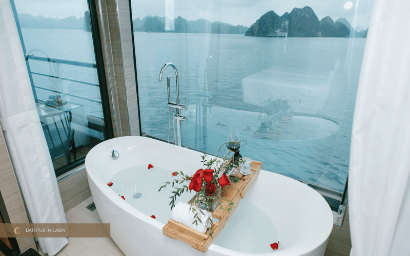 gia-du-thuyen-luna-cruise-ha-long-tu-thanh-hoa-8