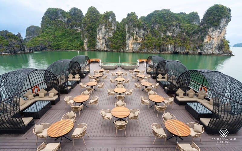 hoi-nghi-khach-hang-tren-ambassador-cruise-6