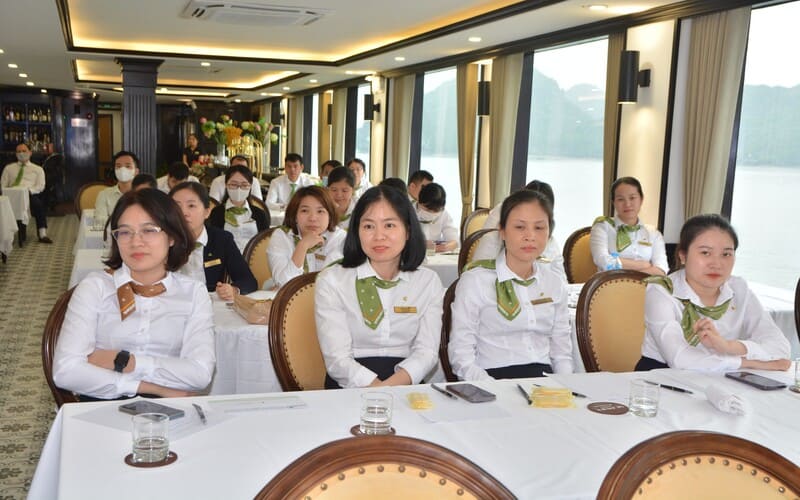 kinh-nghiem-to-chuc-hoi-nghi-tren-du-thuyen-hieu-qua-6