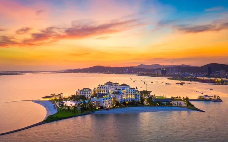 nen-di-ha-long-tu-tuc-hay-di-tour-tu-thanh-hoa-7