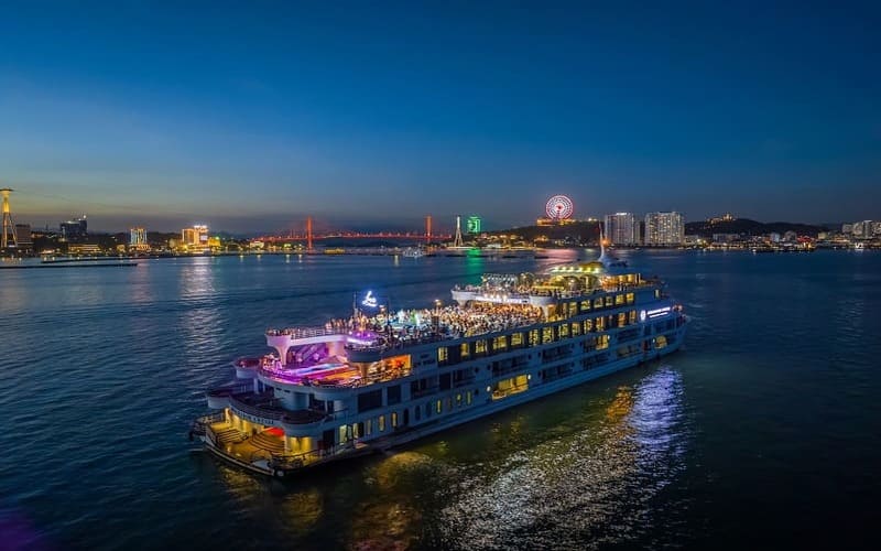 to-chuc-event-tren-du-thuyen-ha-long-tron-goi-7