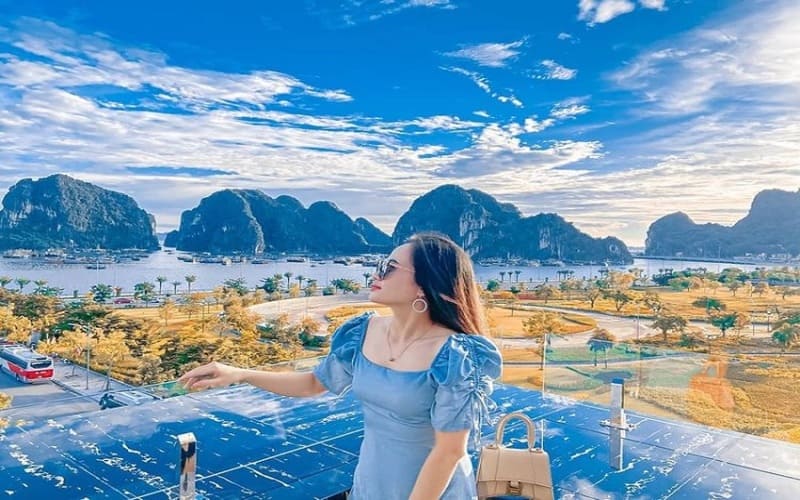 top-dia-diem-check-in-dep-nhat-o-ha-long-cf1