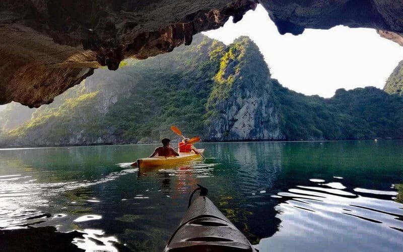 top-dia-diem-check-in-dep-nhat-o-ha-long-hangluon