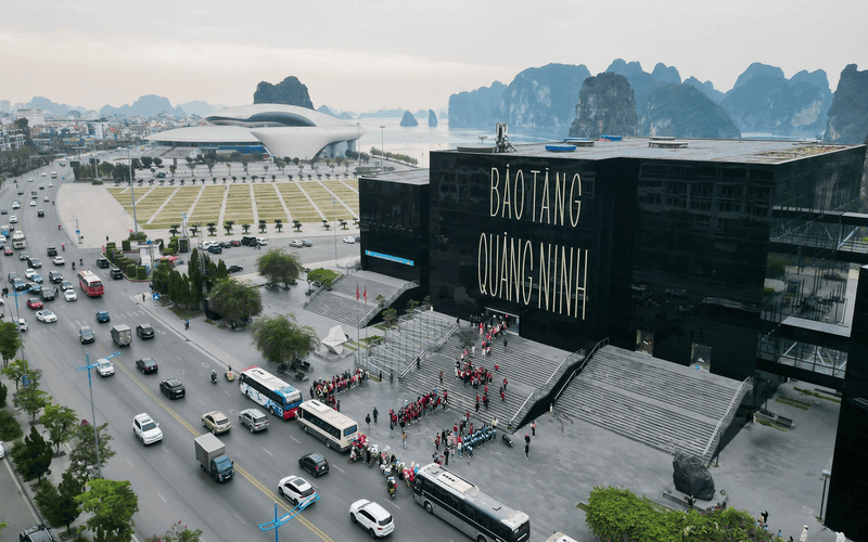 tour-ha-noi-ha-long-2n1d-du-thuyen-5-sao-1