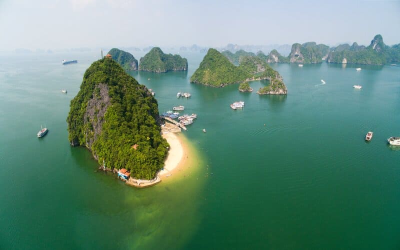 tour-thanh-hoa-di-ambassador-cruise-2-ngay-1-dem01