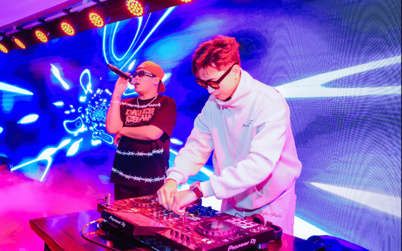 tour-thanh-hoa-di-du-thuyen-paradise-ha-long-dj