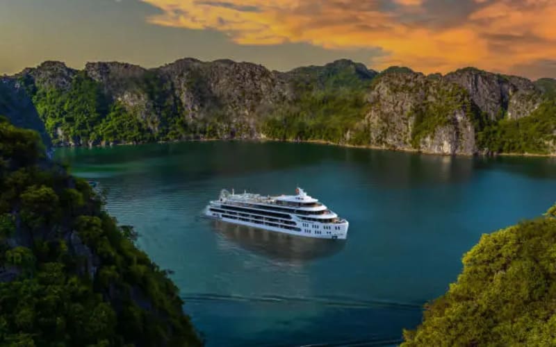 trai-nghiem-du-thuyen-luna-cruise-tu-thanh-hoa-6