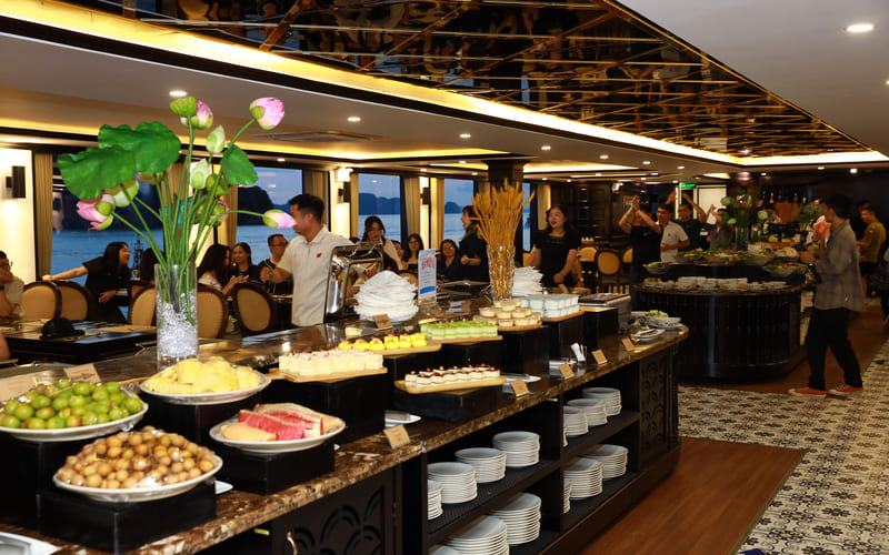 y-tuong-gala-dinner-tren-du-thuyen-ha-long-an-tuong-3