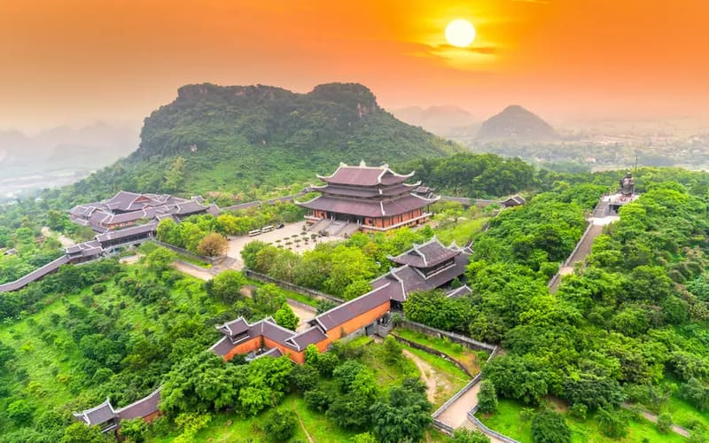 kinh-nghiem-di-trang-an-tam-coc-chi-tiet-baidinh