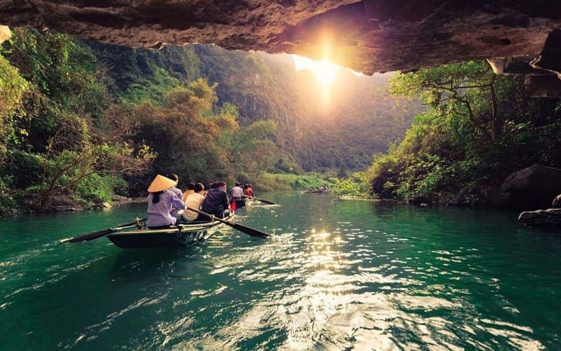 kinh-nghiem-di-trang-an-tam-coc-chi-tiet