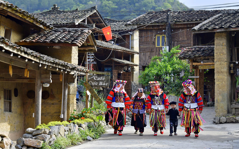 kinh-nghiem-du-lich-ha-giang-tu-tuc-chi-tiet -lolochai