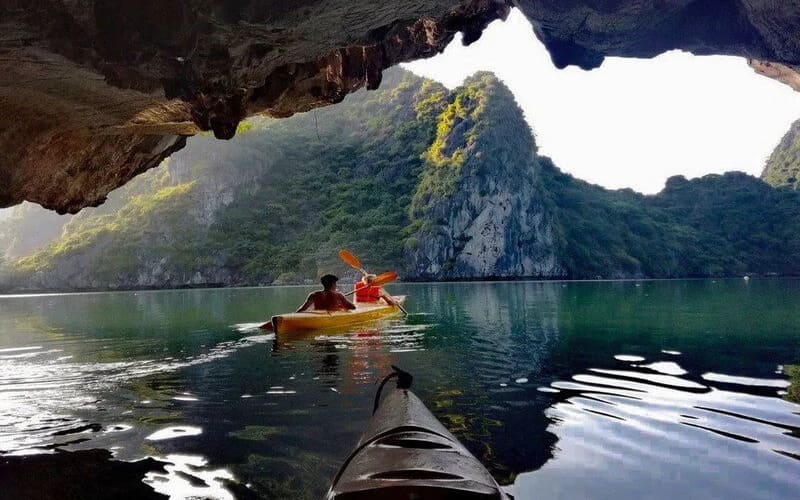 lich-trinh-hang-ngay-sea-octopus-cruise -kayak lich-trinh-hang-ngay-sea-octopus-cruise -kayak