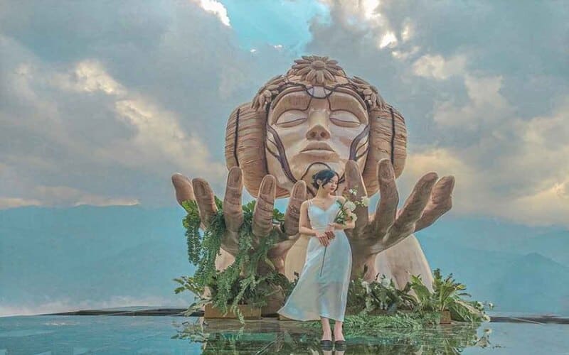 nhung-dia-diem-check-in-dep-nhat-o-sapa -moana