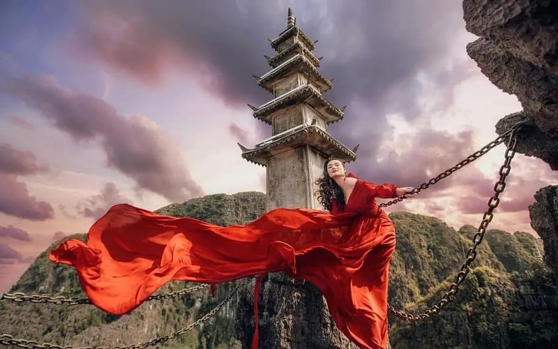 top-dia-diem-du-lich-ninh-binh-dep-nhat-hangmua