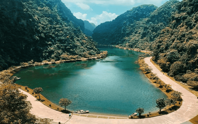 tour-tuyet-tinh-coc-ho-dong-chuong-2n1d-tron-goi